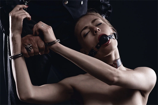 探索恋足癖的秘密：你能接受的边界与痴迷的魅力 一