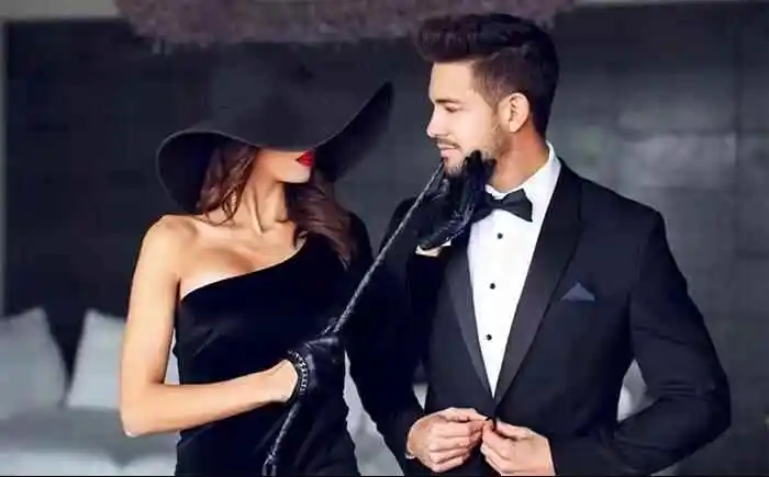 发现我的sub倾向：我对服从的探索之旅 一